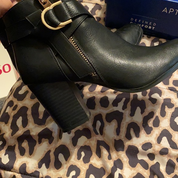 Apt 9 Black Booties size 10 - Picture 6 of 7